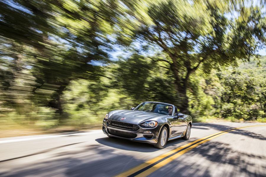  Fiat 124 Spider Classica (348) 2016 года  (NA) (фото 7 из 13)